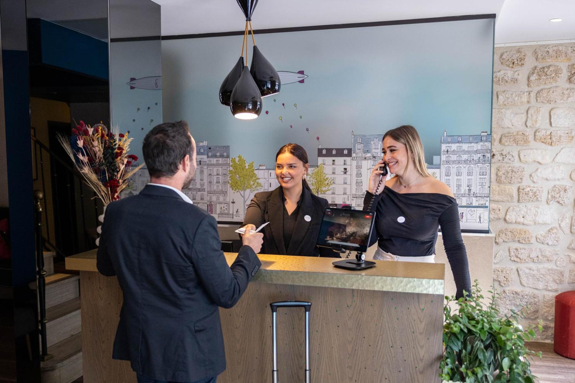 Hotel La Parizienne Buitenkant foto